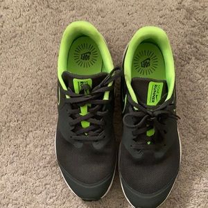 Nike mens Star Runner sneakers size 7